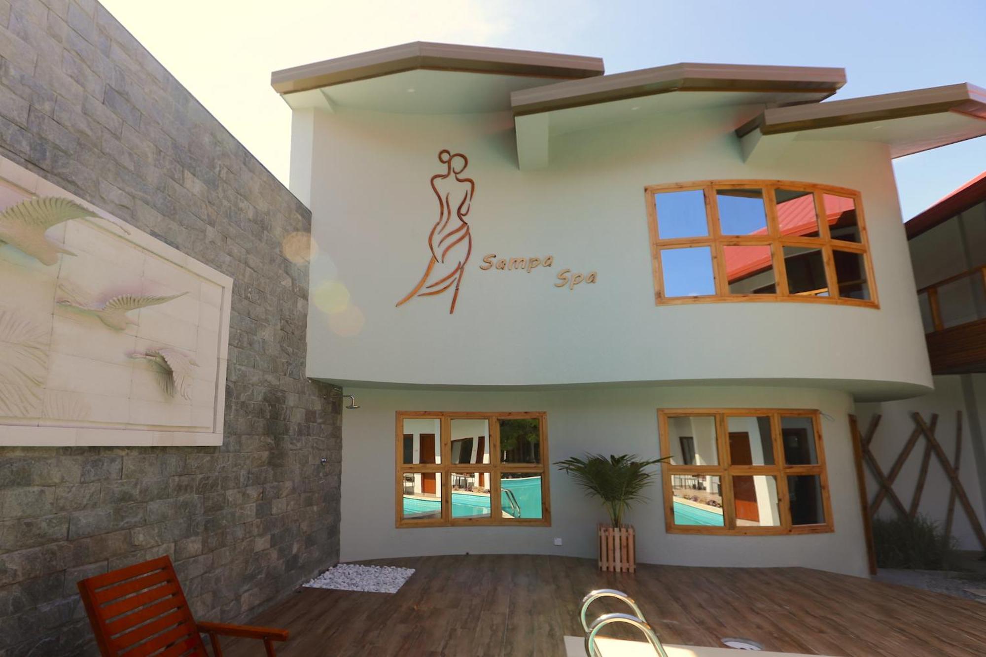 Kaani Village & Spa Maafushi Eksteriør billede