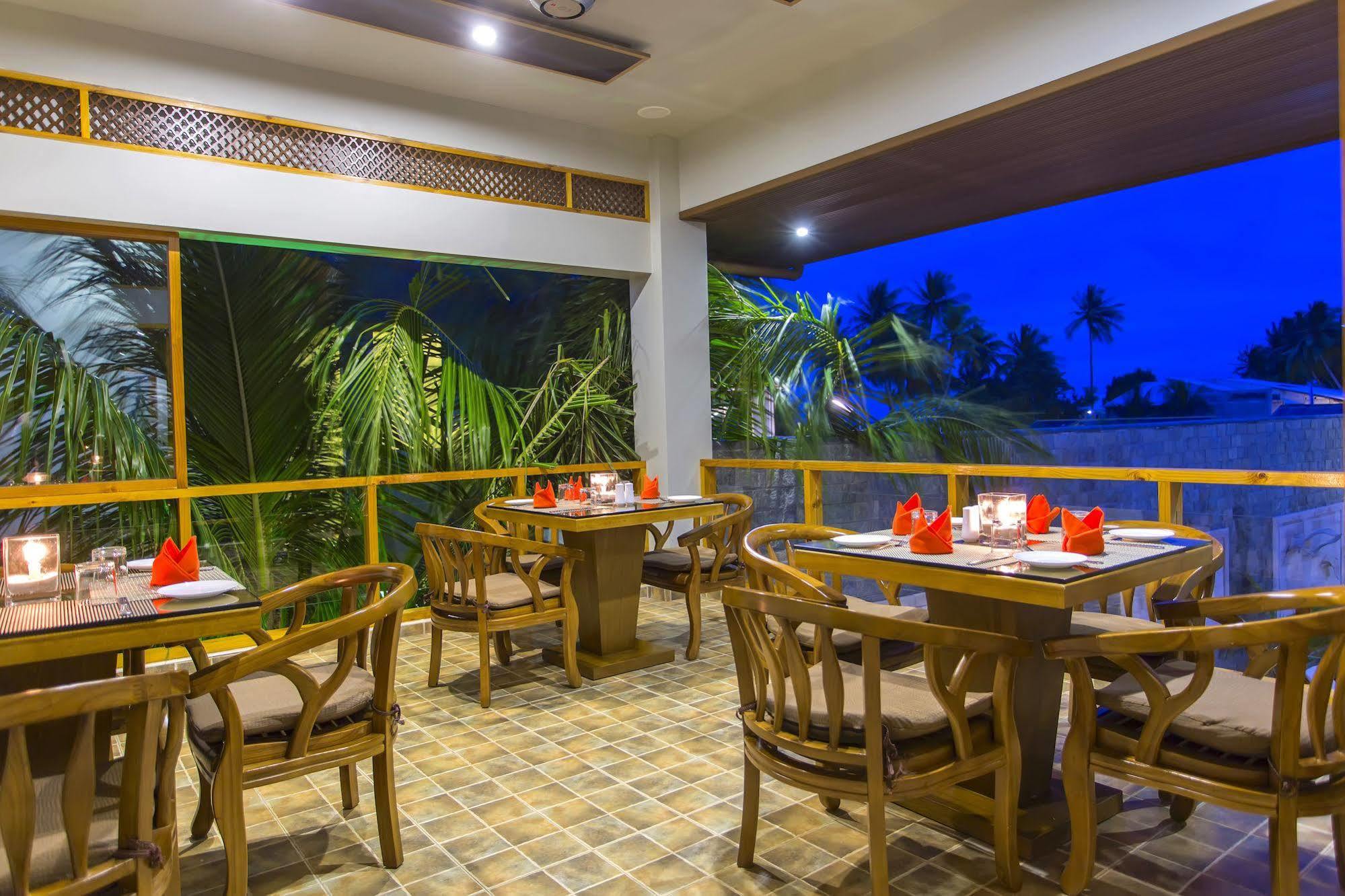Kaani Village & Spa Maafushi Eksteriør billede